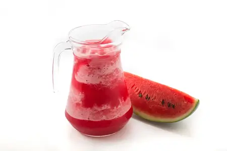 drinking-watermelon-juice-can-help-with-acidity