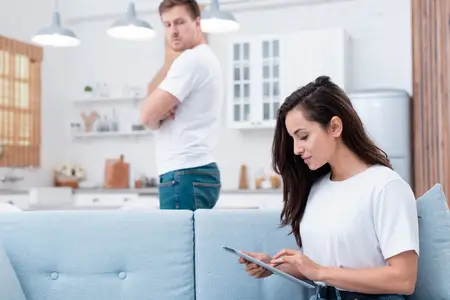 cheating-wife-avoids-family-events